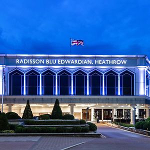 Radisson Blu Edwardian Heathrow Hotel, London Ґіллінґдон Exterior photo