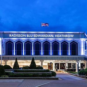 Radisson Blu Edwardian Heathrow Hotel And Conferen Ґіллінґдон Exterior photo