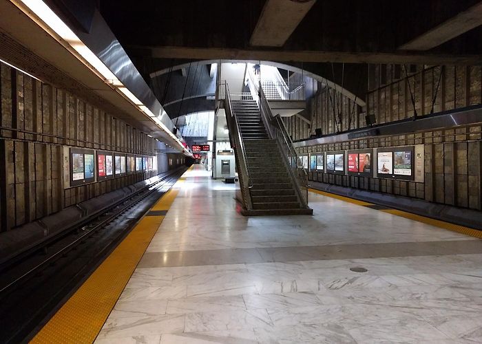 BART - Glen Park photo