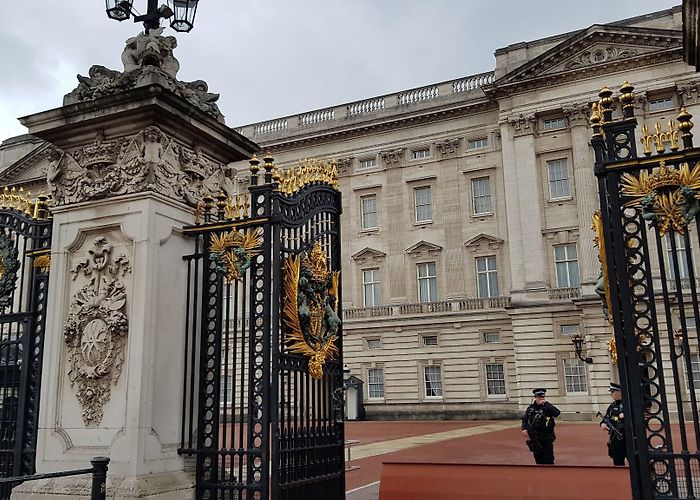 Buckingham Palace photo