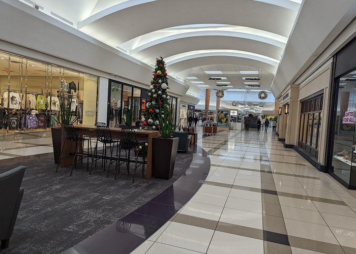 Woodland Mall photo