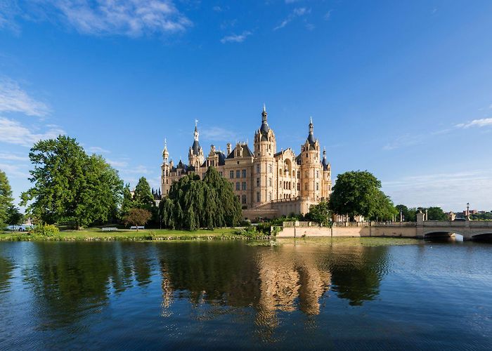 Castle Schwerin Travel to Mecklenburg-Vorpommern photo