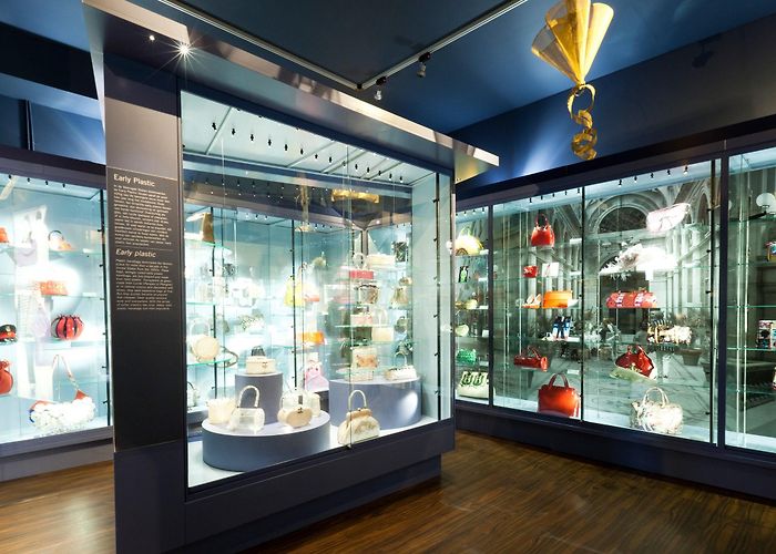 Museum of Bags and Purses Hendrikje Museum of Bags and Purses, Tassenmuseum Hendrikje, Herengracht ... photo