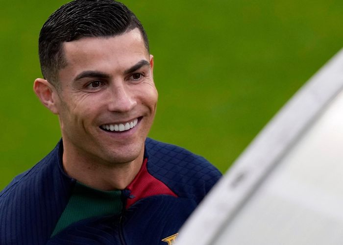 Lisbon Zoo AP source: Glazer to decide on Ronaldo's Man United future ... photo