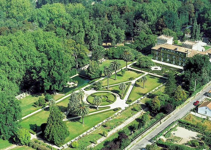Castrelos Park Pazo Quiñones de León - European Route of Historic Gardens photo