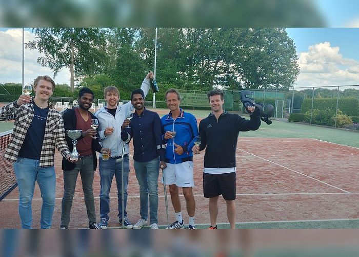 Packador SIRIS.nl - Vijf teams TV Packador competitiekampioen photo