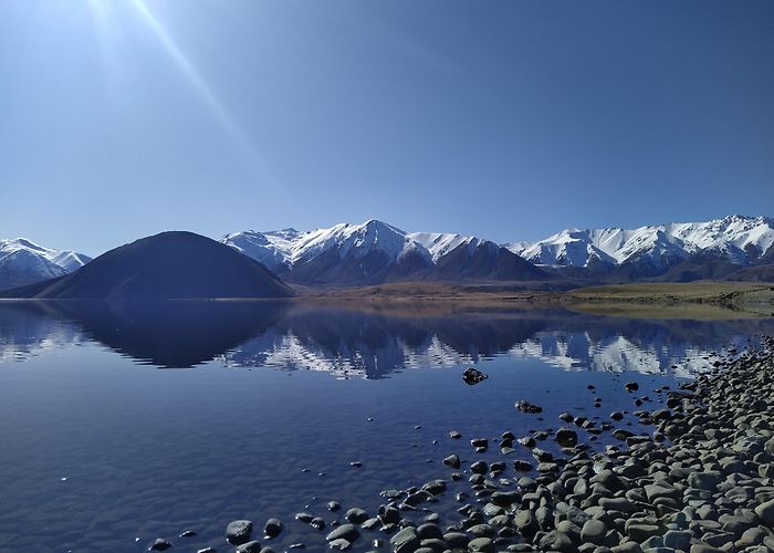 Edoras Absolutely unreal looking lake in New Zealand : r/pics photo