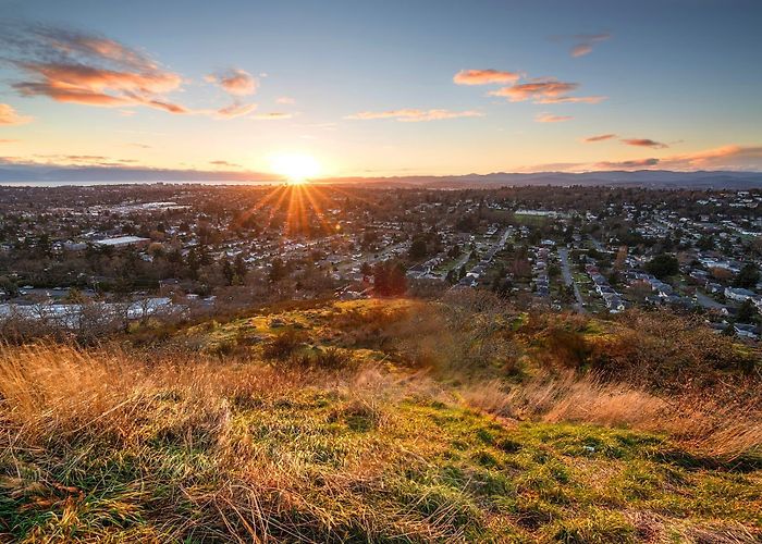 Mount Tolmie Park Temperatures could reach up to 18°C in Victoria next week photo