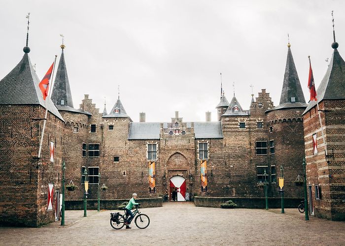 Kasteel Helmond The Van Gogh bike path - the most "picturesque" bike tour in the ... photo