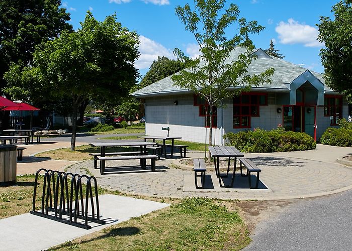 Parc de Talcy Parc de Talcy welcome centre | Ville de Montréal photo