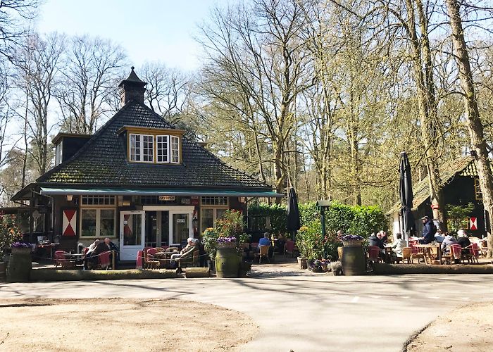 Bezoekerscentrum Oisterwijk van Natuurmonumenten Boshuis Venkraai in de steigers | Natuurmonumenten photo