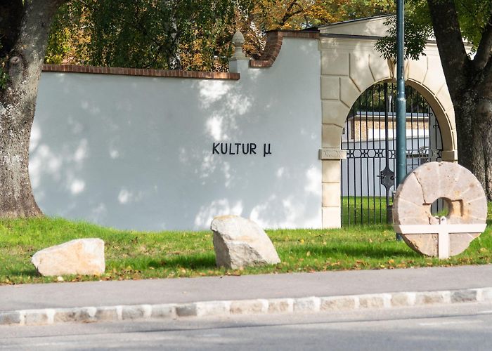 Stadtmuseum Hollabrunn Alte Hofmuhle Die alte Hofmühle - Niederösterreich GESTALTE(N) photo