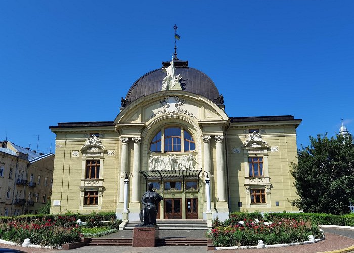 Chernivtsi photo