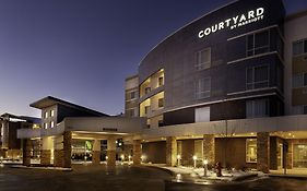 Готель Courtyard By Marriott St. Louis West County Exterior photo