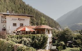 Hotel Kreuz Пфундс Exterior photo