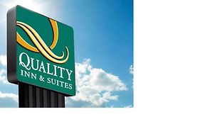Quality Inn & Suites Пайндейл Exterior photo