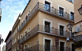 Thc Tirso Molina Hostel Мадрид Exterior photo