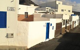 3 Bedrooms House At El Golfo Lanzarote 500 M Away From The Beach With Furnished Terrace And Wifi Exterior photo
