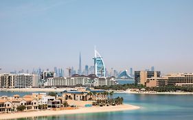 Maison Privee - Spacious Apt On Palm Jumeirah W Sea Views And Premium Facilities Access Дубай Exterior photo