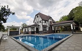 Private Villa Lot 986 At A'Famosa Resorts Melaka Villa, 5Rooms, Private Pool, Bbq, Karaoke With Surcharge Exterior photo