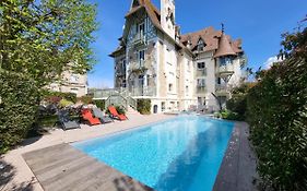 Villa Augeval Hotel De Charme & Spa Довіль Exterior photo