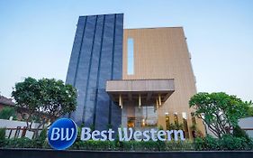 Готель Best Western Вріндаван Exterior photo