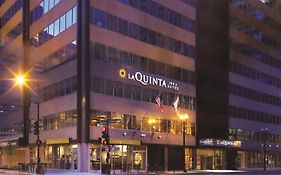 Готель La Quinta By Wyndham Chicago Downtown Exterior photo