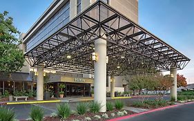 Готель Hilton Sacramento Arden West Exterior photo