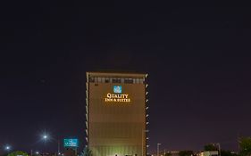 Quality Inn & Suites Цинциннаті Exterior photo