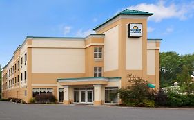 Days Inn & Suites By Wyndham Олбані Exterior photo