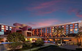 Готель Hilton Orange County/Коста-Меса Exterior photo