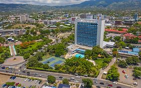 The Jamaica Pegasus Hotel Кінгстон Exterior photo