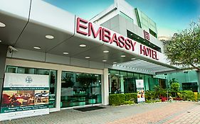 Готель Embassy Кіто Exterior photo