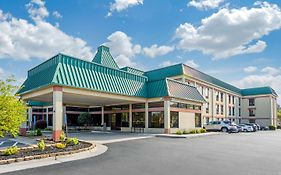 Quality Inn & Suites Olde Town Портсмут Exterior photo