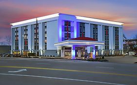 Holiday Inn Express & Suites Cincinnati Riverfront, An Ihg Hotel Ковінгтон Exterior photo