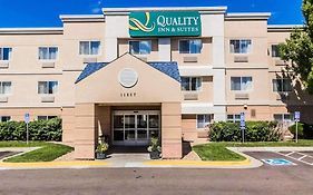 Quality Inn & Suites Golden - Denver West Лейквуд Exterior photo