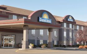 Days Inn & Suites By Wyndham Тандер-Бей Exterior photo