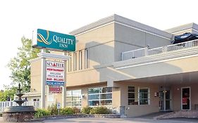 Quality Inn Мон-Лорье Exterior photo