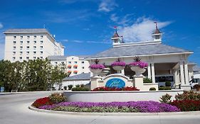 Cedar Point Hotel Breakers Сендаскі Exterior photo