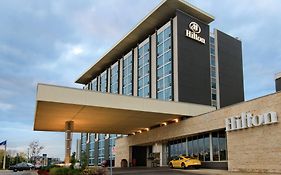 Hilton Toronto Airport Hotel & Suites Місісаґа Exterior photo