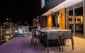 Готель Aloft St. Louis Cortex Exterior photo