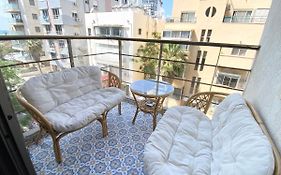 Sea Suites Тель-Авів Exterior photo