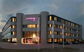 Готель Moxy Amsterdam Schiphol Airport Гофддорп Exterior photo