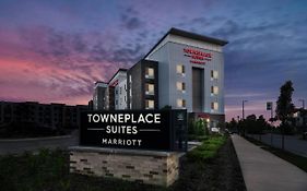 Towneplace Suites By Marriott Milwaukee Оук-Крік Exterior photo