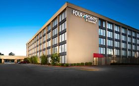 Готель Four Points By Sheraton Kansas City Airport Exterior photo