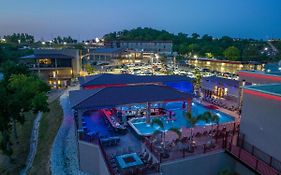 The Resort At Lake Of The Ozarks Exterior photo