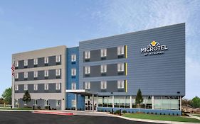 Microtel Inn & Suites By Wyndham Гот-Спрінґс Exterior photo