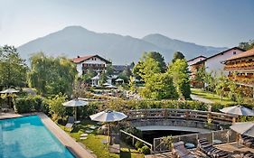 Spa & Resort Bachmair Weissach, Luxury Family Resort Роттах-Егерн Exterior photo