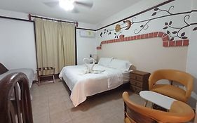 Suites Fenicia (Adults Only) Плайя-дель-Кармен Exterior photo