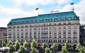 Hotel Adlon Kempinski Берлін Exterior photo
